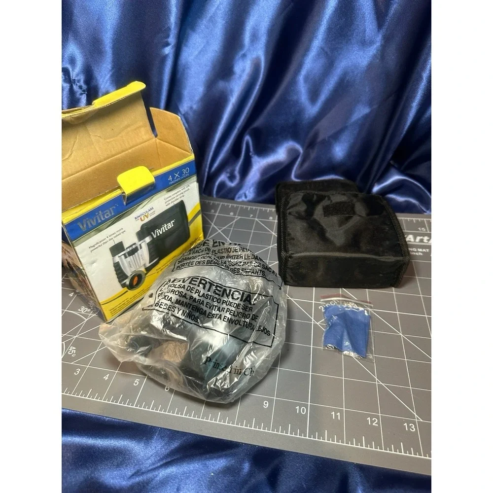 VIVITAR 4X30 Magnification Binoculars w/ UV Coated Optics & Box, Case, Manual